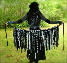 Diy Rag Skirt, Diy Voodoo Witch Costume, Cosplay Witch Costume, Diy Witch Skirt, Rag Skirt Diy How To Make, Voodoo Witch Costume, Diy Witch Costume, Witch Skirt, Witch Costume Ideas