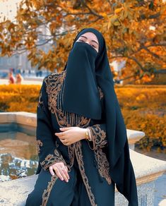 Niqab Motivation, Mask Pic, So Hungry, Hijab Look, Modest Fashion Hijab, Mode Abaya, Hijabi Style