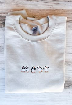 Machine Embroidered Sweatshirt Ideas, Casual Machine Embroidered Sweatshirt As Gift, Casual Sweatshirt With Machine Embroidery As Gift, Cute Embroidered Sweatshirt, Embroidery Sweatshirt Ideas, Embroided Sweatshirt, Embroidered Sweaters, Apparel Business, Cool Embroidery