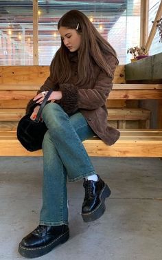 Dr Martens Outfit, Doc Martens Outfit, Fashion Diary, Autumn Fits, Wardrobe Tips, Outfits Chic, Nice Style, Fall Fits, Fashion Mistakes