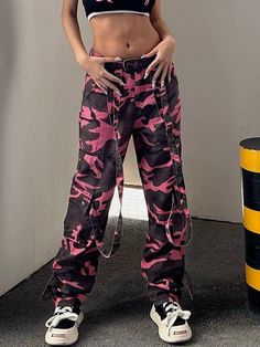 Outfits With Pink, Harajuku Pink, Straight Sweatpants, Jeans Online Store, Sweatpants Streetwear, Plaid Jeans, Camouflage Jeans, Camouflage Cargo Pants, Camouflage Colors