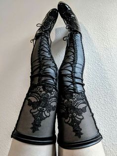 Garters, Visual Kei, Dream Clothes, Goth Fashion, Gothic Fashion, Accessories Jewelry, Alternative Fashion, Fashion Sense, Sock Shoes