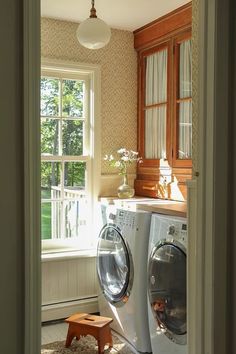 English Laundry Room, Room Redo Ideas, Dream House Interior Bedrooms, Laundry Room Redo, Small Pantry Closet, Cottage Core Interior, Modern Cottage Homes, Country Cottage Interiors, Moore House