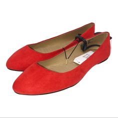 0221 Time And Tru Red Comfort Flat Size 7 Material: Fabric Upper We Typically Ship Same Or Next Business Day. Coach Loafers, Tory Burch Ballet Flats, Jelly Flats, Black And White Shoes, Black Leather Flats, Brown Flats, Black Shoes Women, Comfortable Flats, Pointed Toe Flats