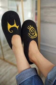 We are a group of master artisans, making beautiful handmade slippers for you! We combine the age-old Kyrgyz tradition of wool felting with modern design and only use natural silk and merino wool in our designs. All of our products are 100% handmade with love, care and the soul of our master artisans! You will love our soft, beautiful, super comfortable slippers! We offer a variety of sizes, designed with you in mind US sizes: Size chart for Kids: Infant 1 - 3 Toddler 5 - 9,5 Children 10,5-3 Siz Traditional Handmade Slippers With Round Toe, Handmade Slip-on Slippers As Gift, Handmade Slip-on Slippers For Gift, Traditional Handmade Clogs With Round Toe, Traditional Slippers With Rubber Sole And Round Toe, Handmade Round Toe Slippers For Gifts, Handmade Closed Toe Slippers As Gift, Traditional Black Round Toe Slippers, Artisan Handmade Slippers With Round Toe