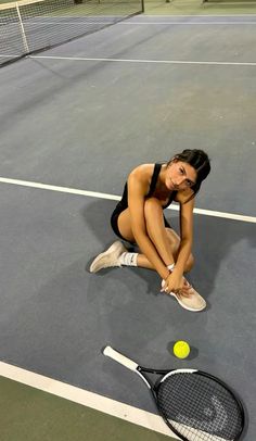 #tennis #tennisball #tennisnecklace #tennisaccessories #tennisfit #tenniscore #aesthetic #tennisaesthetic #tennisgirlaesthetic #girlpower #girlhood #sports #sportstyle #athletic#athleticdress #athleticskirt #badminton #challenger #challengers #zendaya #zendayaedit #travel #sportsaesthetic #golf #golfgirl #golfbabes #summer #summerstyle #summeractivitiesforkids #summervibes #summernaildesigns #shoes #sneakers #sneakersaddict #shoeslover Tennis Girl Aesthetic, Tennis Pictures, Tennis Girl, Sporty And Rich, Workout Aesthetic