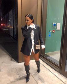 Boss Dress, Outing Outfit, Fashion Network, Effortlessly Chic Outfits, Fashion Attire, Black Women Fashion, Cute Simple Outfits, Curvy Outfits, Outfit Inspo Fall