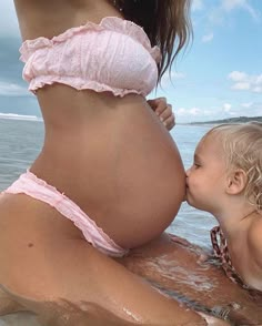 Cute Pregnancy Pictures, Moms Goals, Future Mommy, Future Mom, Future Lifestyle, Pregnant Woman, Mommy Life