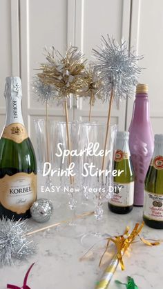 Easy New Years Eve Party DIY - Sparkler Drink Stirrers Diy New Years Eve Decorations, New Years Eve Birthday Party, New Years Eve House Party, New Year's Eve Party Themes, Nye Party Decorations, New Years Eve Drinks, New Years Eve Party Ideas Food, New Years Eve Dessert, New Years Eve Party Ideas Decorations