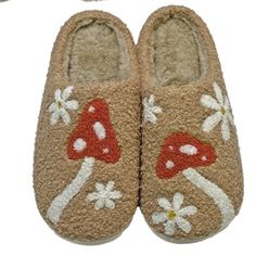 Brand New Without Tag Various Sizes Available Mushroom Slippers, Mushroom Shoes, Retro Mushroom, Mushroom House, Retro Flowers, House Slippers, Sherpa Lined, 9 And 10, Flower Power