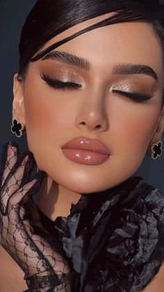 Makeup Looks For Black Dress Classy, Yellow Dress Makeup, Pageant Makeup, Glam Wedding Makeup, Event Makeup, Makeup Artist Tips, Ethereal Makeup, Shade Of Red