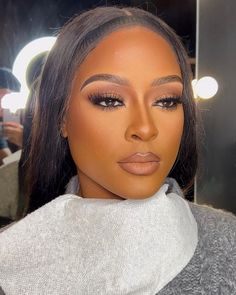 Marsha | Pro MUA on Instagram: "Tati 💕 Swipe for video #newyorkmua #newyorkcitymakeupartist #nycmakeupartist #bxmakeupartist #harlemmakeupartist #softmakeup #bronxmua #nycmua #nycmakeupartist" Makeup Look On Black Women, Matte Makeup Look, Makeup Looks To Recreate, Grad Makeup, Client Makeup, Big Eyes Makeup, Bridal Makeup Ideas, Feather Brows, Round Face Makeup