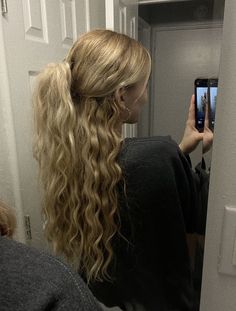 Hairstyles Effortless, Beachy Hairstyles, Effortless Waves, Long Blonde, Long Blonde Hair