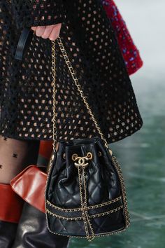 Chanel Bucket Bag Outfit, Bucket Bag Outfit, Chanel Bucket Bag, Handbags Outfits, Chanel 22, Luxury Lifestyle Fashion, Timeless Bags, Fall Handbags