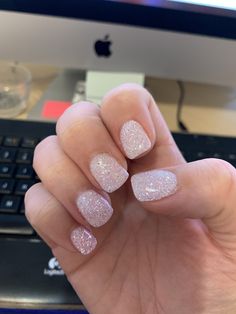 Glitter Powder Dip Nails, White Nail Dip Ideas, Cute Glittery Nails, White Tip Powder Dip Nails, White Dip Nails With Glitter, Sns Nail Ideas For Short Nails, Wedding Nails For Bride White Sparkle, White Powder Dip Nails, Sns Glitter Nails