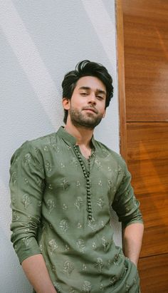 Panjabi Design For Men New, Kurtas For Men Style Indian Casual, Kurta Photoshoot Ideas Men, Sharewani For Men Wedding Indian Groom, Mehendi Outfits Men, Ethnic Kurta For Men, Onam Dress Code For Men, Mehendi Kurta For Men, Kerala Mundu And Kurta Men