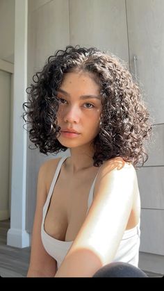 Nara Smith Curly Hair, Loose Coily Hair, Short Super Curly Hair, Short Very Curly Hair, Short Big Curly Hair, Cuban Hairstyles, Black Curly Hair Short, Chubby Short Hair, Long Curly Bob Hairstyles