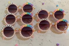 Sunglasses Fit, Diy Sunglasses, Fancy Accessories, Fun Sleepover Ideas, Rainbow Hearts, Summer Crafts, Flower Girls