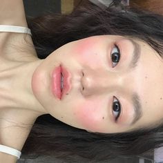 Cinema Makeup, Makeup Looks Everyday, Minimalist Makeup, روتين العن�اية بالبشرة, Vegan Makeup, Asian Makeup, Everyday Makeup, Pretty Makeup, Artistry Makeup