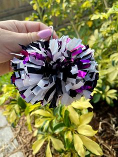 Item Details: Made to order cheerleading pom pom keychain in the colors shown.  Each piece is approximately 4 x 4 inches in size. If you have a specific color or quantity in mind that is not shown, please message me we would love to help complete your team needs! Shipping Policies: Items are ready to ship in 2 to 3 weeks and will be shipping from Ft. Myers, Florida. We cannot be held responsible for lost, stolen, late, or damaged items by the post office. We are not responsible for wrong address Diy Mini Cheer Pom Pom Keychain, Cheerleading Pom Pom, Cheer Keychain, Cheer Team Gift, Ft Myers Florida, Cheer Coach Gifts, Cheer Pom Poms, Cheer Coach