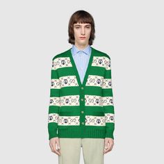 New With Tag Size M And L Available Gucci’s Green And White Knitted Wool Cardigan Is An Ode To The Label’s Signature Aesthetic. It Features The Iconic Gg Motif Jacquard In Navy Throughout And Is Finished With Classic Touches Twin Pockets, A Buttoned Front And Rib-Knit Edges. Fits True To Size. Colour: Green Composition: 100% Wool. Care: Dry Clean Country Of Origin: Italy Heavyweight Wool V-Neckline Front Pockets Ribbed Edges Front Buttons Cardigan Gucci, Green Gucci, Jacquard Cardigan, Cardigan Green, Stripe Cardigan, Knit Edge, Cardigan Style, Black Down, Gucci Gucci