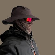 Gorpcore Outfit, Oakley Radar Ev, Ski Aesthetic, Hiking Fits, Techwear Fashion, Photographie Portrait Inspiration, Masked Man, Outdoor Fashion, Hiking Outfit