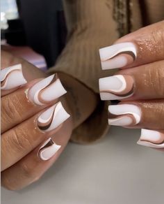 Nails Fall Baddie Nails Short, Nude Short Nail Designs, Abstract Square Nails, Short White Acrylic Nails, Short Nail Acrylic, Nail Inspiration Short, Short Nail Designs Summer, Nail Set Short, Short Nails 2022 Trends