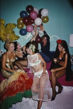 Slim Aaron, Slim Aarons Photography, Slim Aarons Photos, Colour Party, Studio 54 Party, 달력 디자인, Vogue France, Kirk Douglas, Slim Aarons