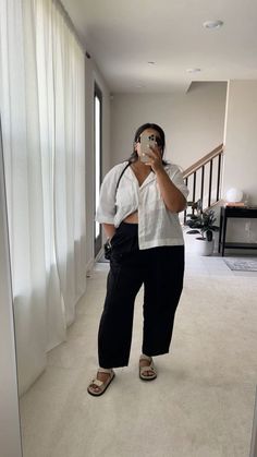 5 Best Plus Size Airport Outfits You Should Try | Chic & Aesthetic Plus Size Airport Outfits Zara Mid Size Outfit, Europe Plus Size Outfits, Plus Size Summer Style, Plus Size Coastal Grandmother, Summer Outfits 2024 Plus Size, European Summer Outfits Plus Size, Plus Size Clean Girl Aesthetic, Trendy Plus Size Outfits Summer, Plus Size Minimalist Outfits