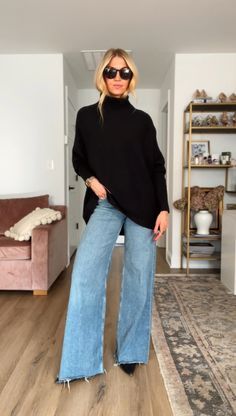 Wide Leg Jeans Converse Outfit, Side Pocket Jeans Outfit, Classy Wide Leg Jeans Outfit, Wide Leg Jeans Cardigan Outfit, Wide Left Jeans Outfit, Sweater With Wide Leg Jeans, Wide Leg Jeans And Boots Outfit, Wide Leg Jean Pants Outfit, Wide Cuff Jeans Outfit