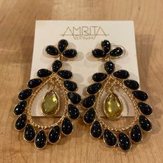 Nwt Amrita Singh Black Enamel And 18k Gold Chandelier Earrings. Make A Statement With These Gorgeous Earrings This Holiday! Earrings Feature A Dangling Gold Hoop Surrounded By Black Teardrops With A Gold Teardrop In The Center. Measure 2 1/2” Long And 1 1/4” Wide. Comfortable Earring Back. Lead Free And Nickle Free. Stunning! Blue Chandelier, Crystal Statement Earrings, Gold Filigree Earrings, Gold Chandelier Earrings, Amrita Singh, Holiday Earrings, Starfish Earrings, Owl Earrings, Filigree Earrings