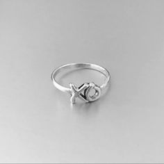 Sterling Silver Xo Hugs And Kisses Ring Material: 925 Sterling Silver Face Height: 6 Mm (0.24 Inch) Kisses And Hugs, Ring Color, Hugs And Kisses, Womens Jewelry Rings, Promise Rings, 925 Sterling Silver, Women Jewelry, Sterling Silver, Ring