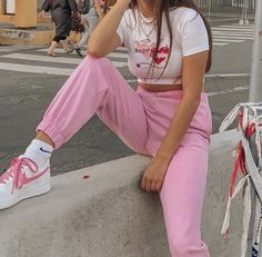 Soft Girl Outfits, Fashion 90s, Outfit Trends, Aesthetic Outfit, Mode Inspo, Short Sleeve Cropped Top, Baby Outfits, Pink Outfits, 2000s Fashion