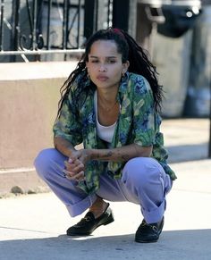 Zoë Kravitz High Fidelity (2020) High Fidelity, Estilo Hip Hop, Reese Witherspoon, Mode Inspo