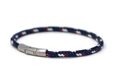 In a market full of kitschy, played out, nautical nonsense - here at Lemon & Line we do things differently. Clean, and purposefully subtle in design, our bracelets complement an authentic coastal style.Say hello to the long awaited Chatham Collection. A simple single strand nautical bracelet that can be worn alone or in a stack. A gentle nod to who we are - sailors & beach goers - salty haired, sun kissed souls. The Chatham Collection is crafted using our custom, New England made, 3mm line and o