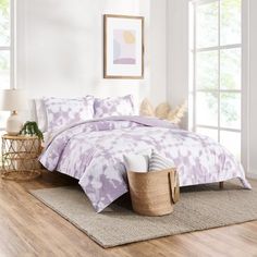 Dorm Room Essentials, Pillow Top Mattress, King Comforter Sets, School Room, Soft Bedding, College Dorm Rooms, Room Essentials, Comforter Set, Girls Room