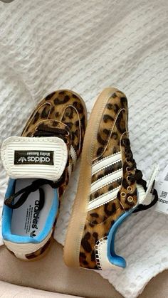 Leapord Print Sambas, Leopard Print Sambas, Cheetah Sambas, Leopard Sambas, Cheetah Adidas, Adidas Animal Print, Leopard Adidas, Adidas Leopard