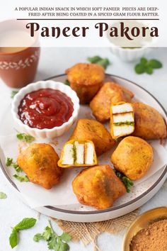 Paneer Pakora in a white plate Authentic Indian Food Recipes, Pakora Recipe Indian, Easy Indian Food Recipes, Easy Indian Food, Paneer Pakora, Chutney Sandwich, Authentic Indian Food, Cilantro Chutney, Pakora Recipe