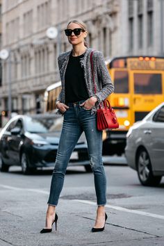 Fashion Jackson IRO Shavanix Grey Tweed Jacket Black Top Denim Ripped Skinny Jeans Christian Louboutin Black Pumps Saint Laurent Sac De Jour Red Handbag 3 Simple Winter Outfits, Jeans Trend, Mode Shoes, Fashion Jackson, Cute Spring Outfits, Outfit Jeans