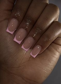 Cute Acrylic Nails French Tip Sparkle, Nail Inspo For 6th Graders, Back To School Nails For Middle School, Grade 8 Grad Nails Short, Short Acrylic Nails Regular Polish, Peach Tips Acrylic Nails, Simple Nail Ideas Black Women, Nails For Freshman Year, Simple Nails On Dark Skin