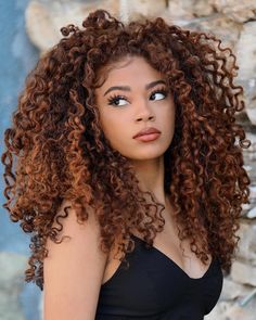 pinterest: @evellynlouyse Synthetic Curly Hair, Dyed Curly Hair, Lounge Outfits, Reference Pics, Dye Hair, Colored Curly Hair, Naruto Comic, Spring Hairstyles