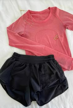 #preppy #preppyyyy #preppyaesthetic #preppyvibes #preppypics #preppypictures #preppyfit #preppyoutfit #preppyoutfits #preppysummer #preppysummeroutfit #preppysummerfit #preppysummervibes #lululemon #lululemonoutfit #preppyoutfitidea #preppyoutfitideas #preppyoutfitinspo Track Fits, Cute Running Outfit, Running Fits, Cute Fits For School, Sporty Fits, Sport Fits, Lulu Outfits, Running Outfit, Running Outfits