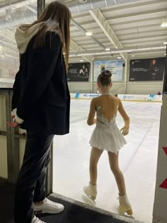 Ive Skating Aesthetic, Ice Skating Coach Aesthetic, Figure Skating Coach Aesthetic, Figure Skating Dresses Aesthetic, Figure Skating Aesthetic Outfit, I’ve Skating Outfit, Ice Skater Aesthetic, Figure Skater Aesthetic, Figure Skating Aesthetic