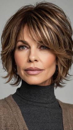 Rock Your Look with layered hairstyle Short Hairstyles for Women Over 50 👱 Transition Hairstyles Short To Long, Lisa Rena Hairstyles, Short Hair 2025 Trends Women, Transition Hairstyles, Choppy Bob Hairstyles For Fine Hair, Short Textured Hair, Short Layered Bob Hairstyles, Best Short Hairstyles