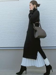 Rok Outfit, Dress With Pleated Skirt, Hijabi Fashion, 가을 패션, Wool Dress, Winter Fashion Outfits, Japanese Fashion, Modest Outfits, Daily Fashion