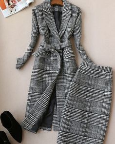 Plaid Suits Women, Plaid Winter Coat, Long Jackets For Women, Ladies Coat, Mode Chanel, Slim Skirt, Office Dresses For Women, Women's Suits, Long Coat Women