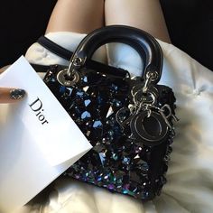 Christian Dior Handbags, Bags Prada, Dior Addict, Luxury Purses, Fancy Bags, Dior Handbags, Quality Handbags, Prada Bags, Pretty Bags