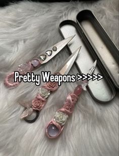 Knife Aesthetic, Creepy Cute Fashion, Pretty Knives, Cool Knives, Creepy Cute, Just Girly Things, Things To Buy, Girly Things, On Tumblr