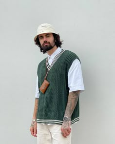 Knitted Vest Outfit, Vest Outfits Men, Knit Vest Outfit, Herren Style, Male Outfits, Soft Boy, Men Stylish Dress, Neue Outfits, Mens Outfit Inspiration