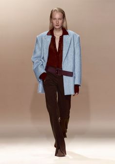 undefined Turtleneck Under, Burgundy Outfit, Autumn Winter 2024, White Turtleneck, Fashion Collage, Fashion Weeks, Winter 2024, 80s Fashion